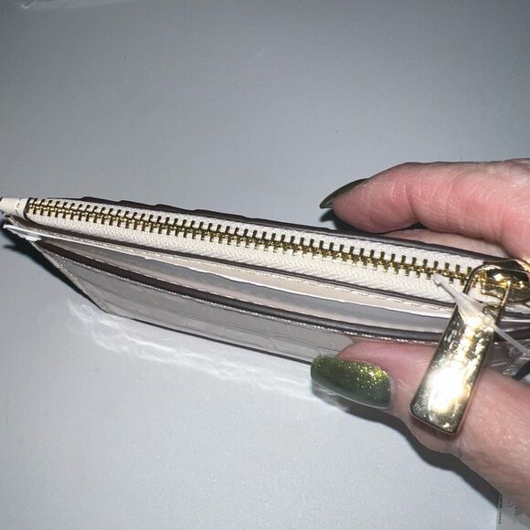 Michael Kors Cream Card Holder - Picture 2 of 5